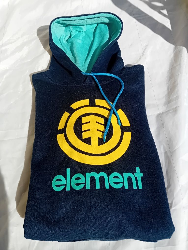 Sweat Element Vertical