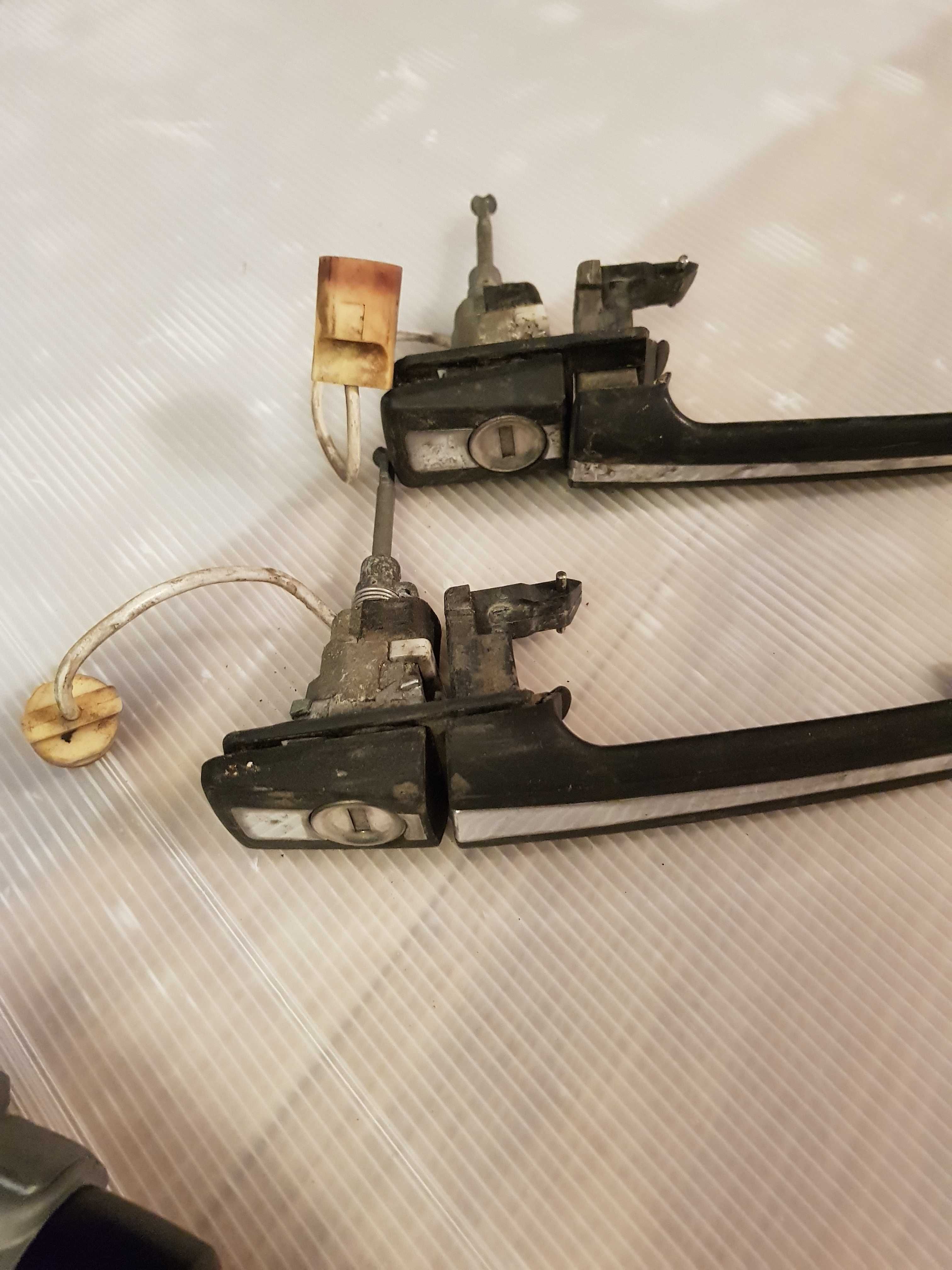 Stacyjka z kluczykiem i klamki mercedes W124 disel