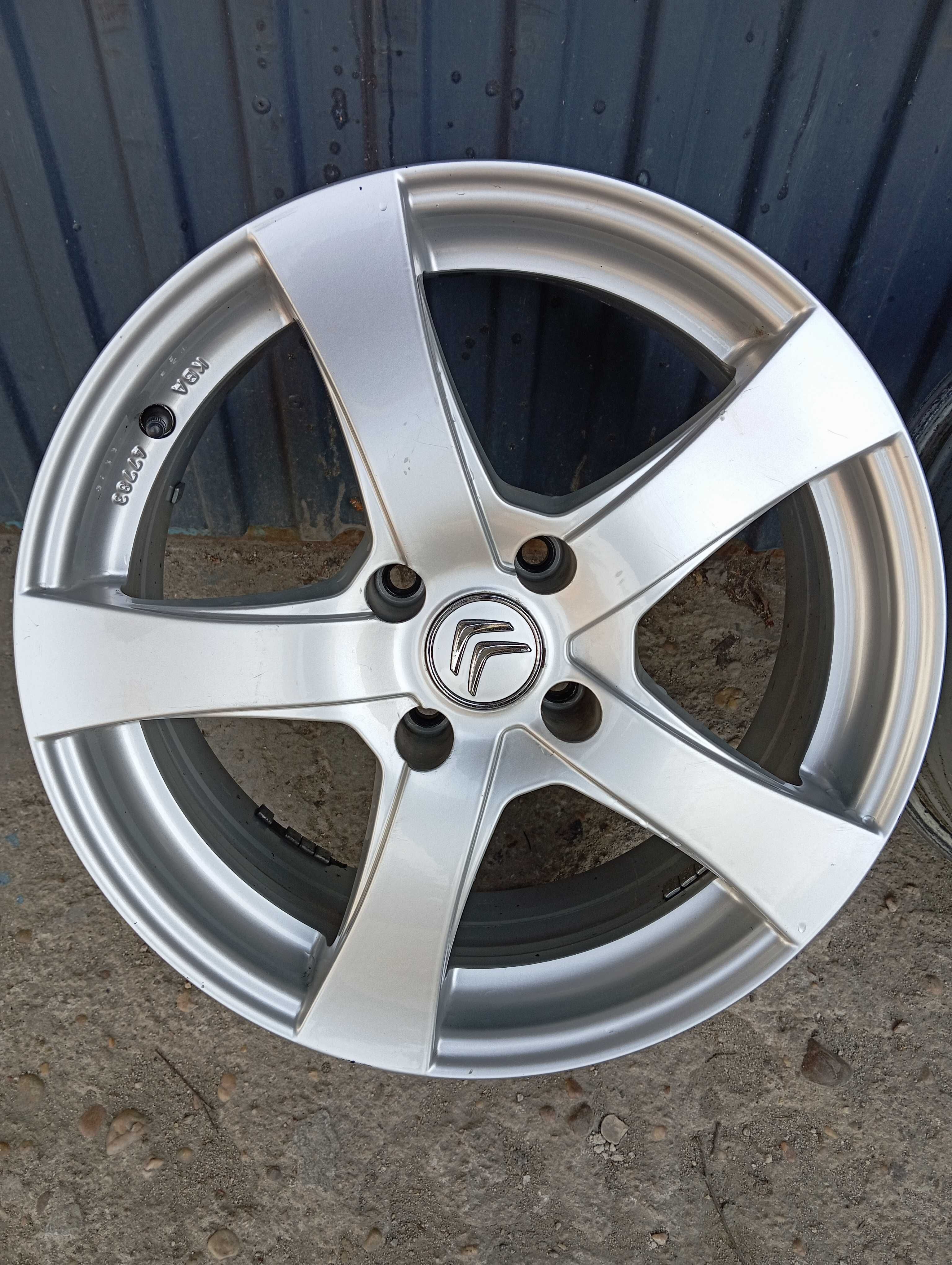 Felgi Dezent 17'' 7J 4x108 ET25 Peugeot 207 208 Citroen C3 Berlingo