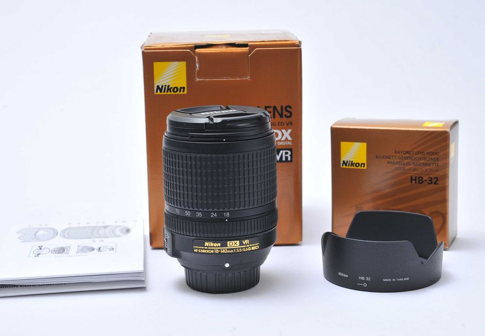 Nikon Nikkor AF-s 18-140mm f3.5-5.6 G ED VR DX Nova