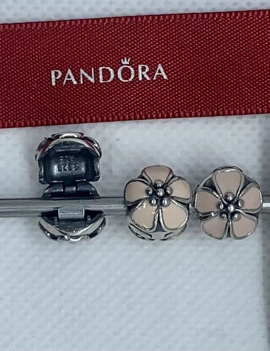 ORYGINALNA PANDORA/likwidacja salonu- Kwiat wiśni 791041EN40