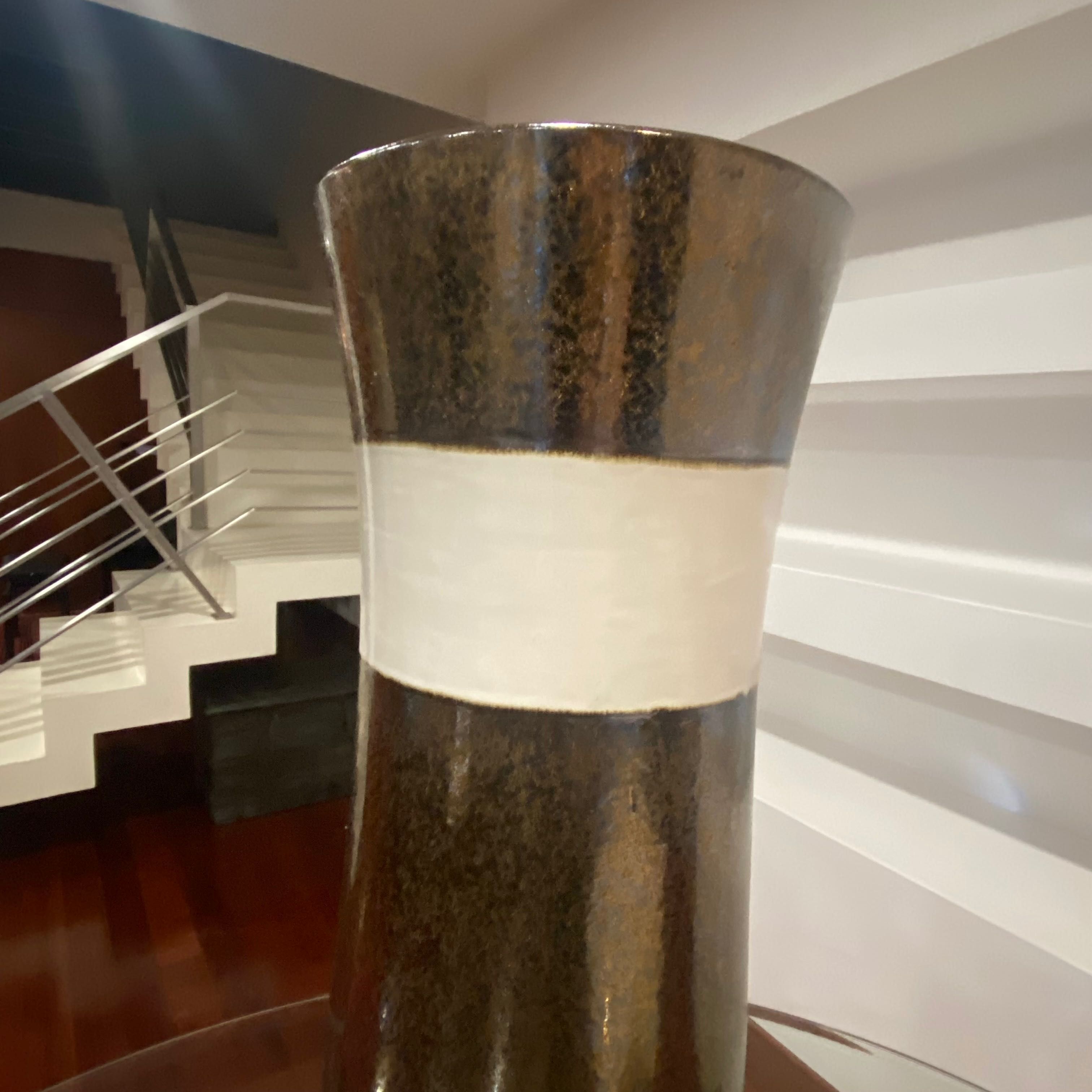 Vaso decorativo em cerâmica