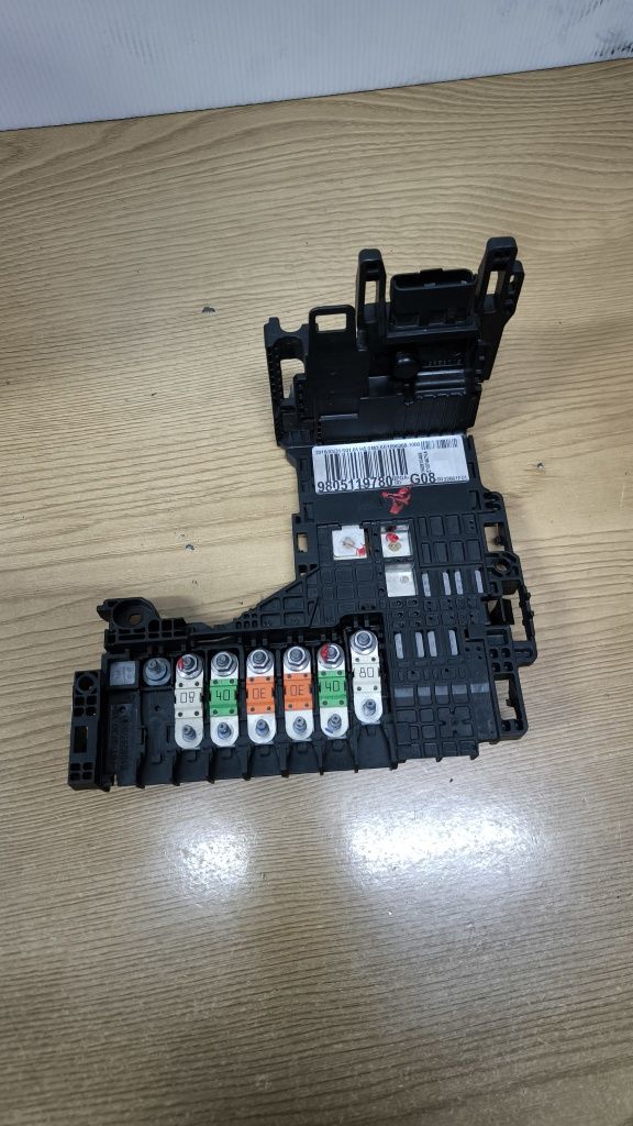Módulo de fusíveis da bateria de Citroen DS5 híbrido