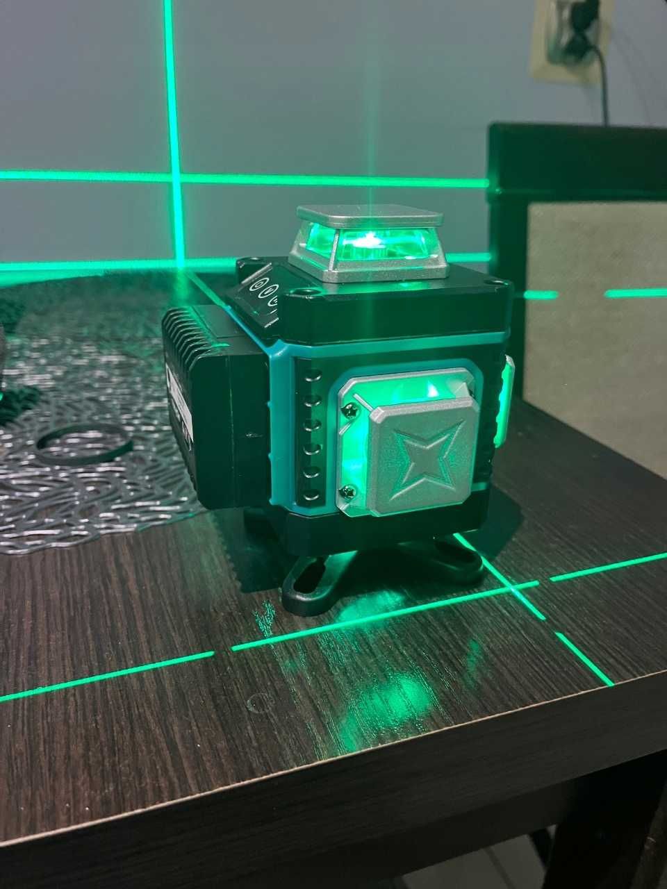 Nowa Poziomica Laserowa 4D TOKACHI z Ogromnym Zestawem Akcesoriów