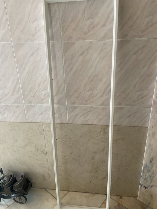 Moldura completamente nova IKEA