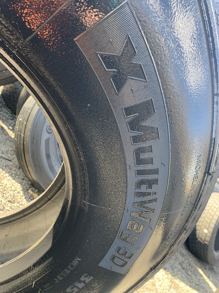 B36. 315/80/22,5 Michelin Multiway 3D