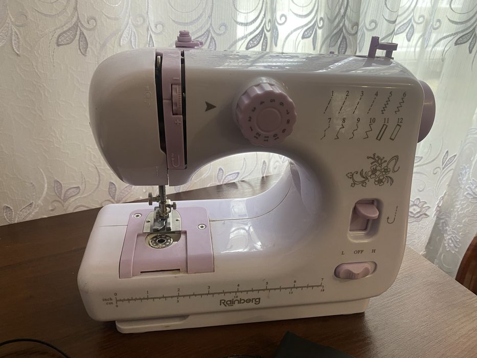 Reinberg швейна машинка ,