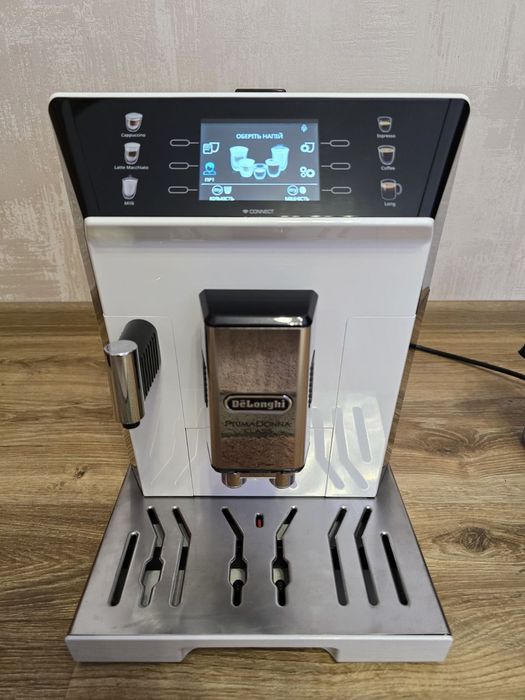 Кофемашина De'Longhi PrimaDonna Class ECAM 550.65.W з Німеччини