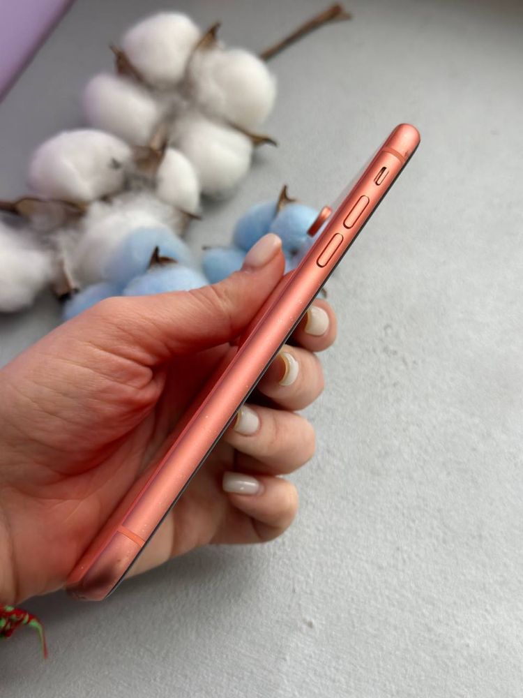 Apple iPhone XR 256Gb Coral. Neverlock. Б/в