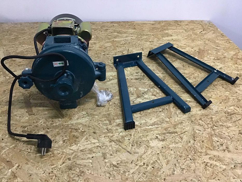 Elektryczny młynek do paszy, ziarna