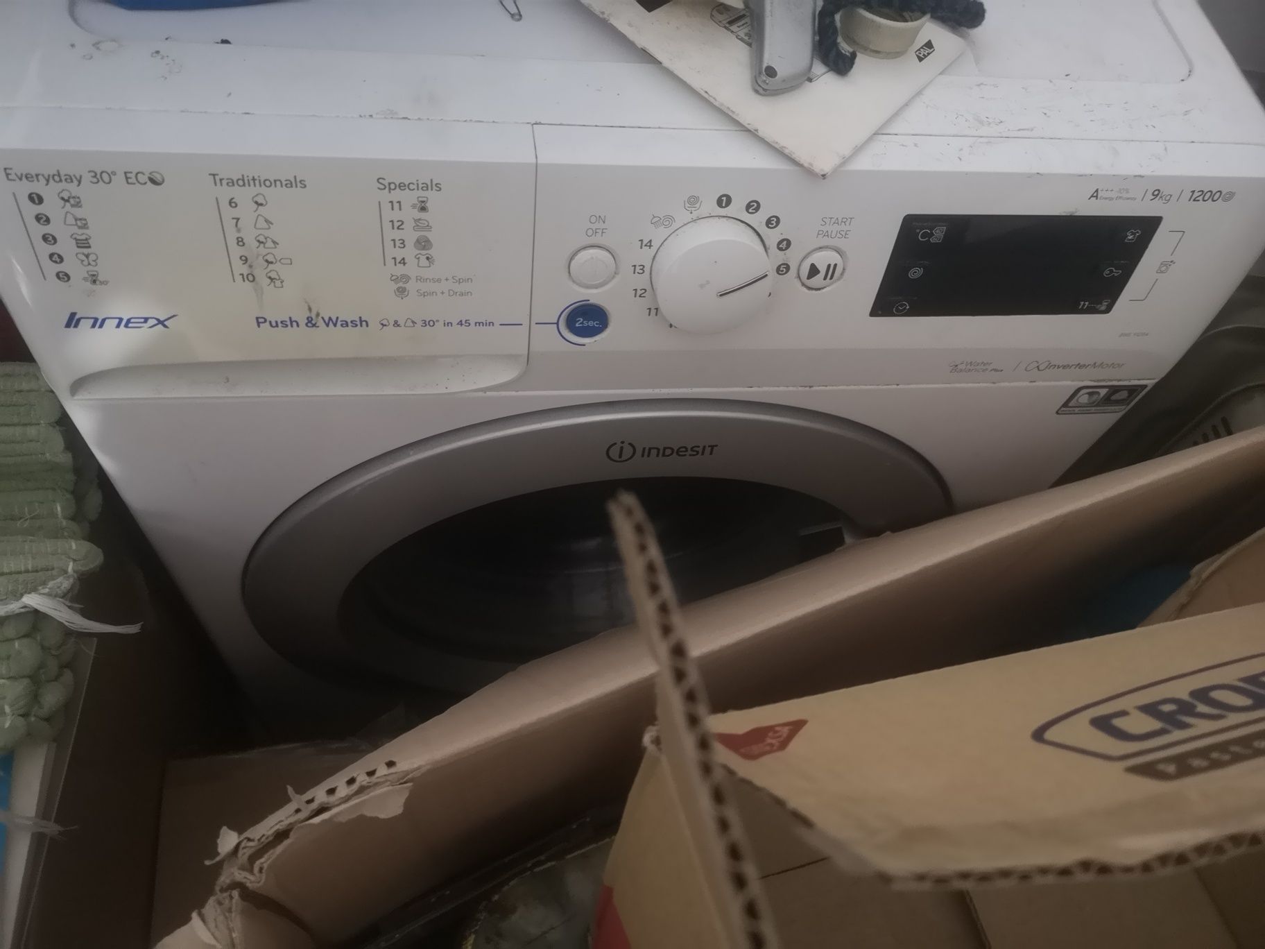 Máquina da Roupa Indesit Innex 9 kgs como nova