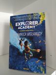 Explorer Academy, Akademia Odkrywców, Tajemnica Mgławicy, Trudu Trueit