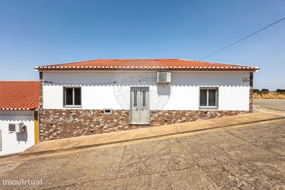 Moradia T5 para venda