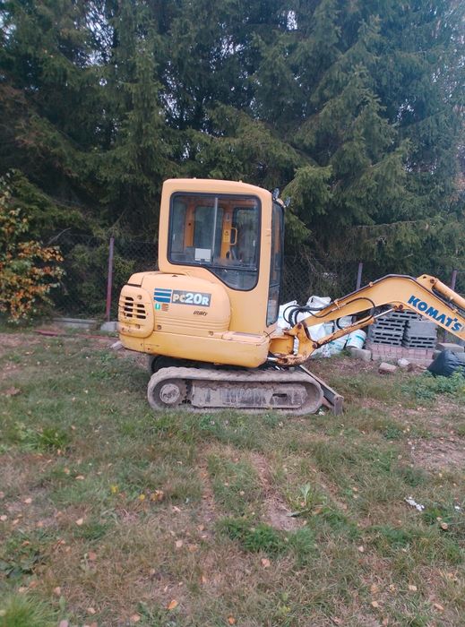 Minikoparka komatsu pc20r8 2004 2.5t