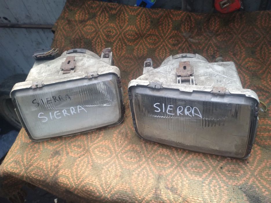 FORD Sierra  lampa przód prawa lewa