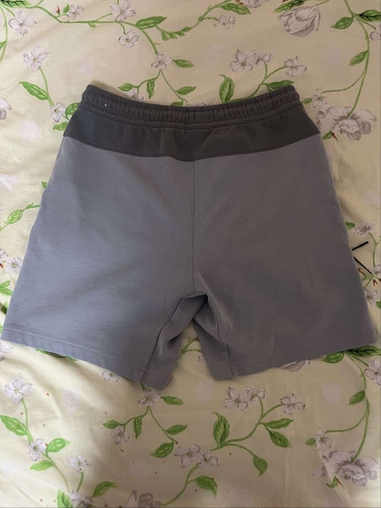Шорти nike tech flecce