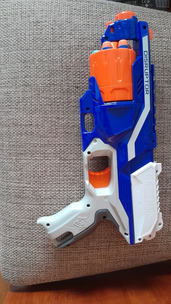 Nerf laranja e azul