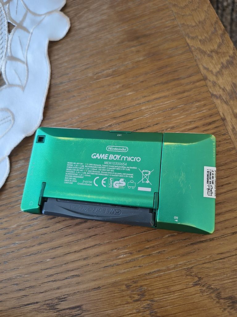 Nintendo Gameboy Micro + Oryginalna ładowarka i gra