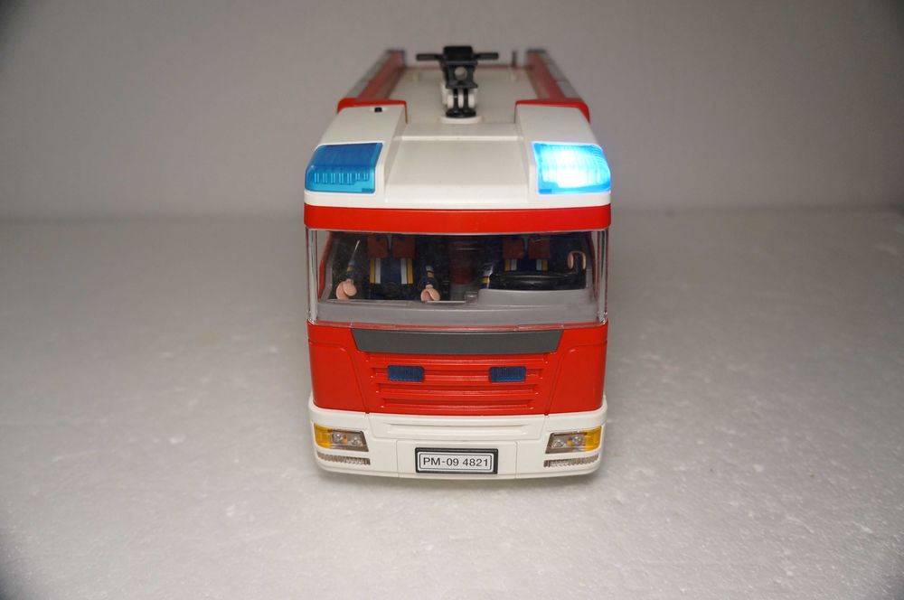 Playmobil 1066  Wóz Straży Pożarnej Straż Światło  Playmobile