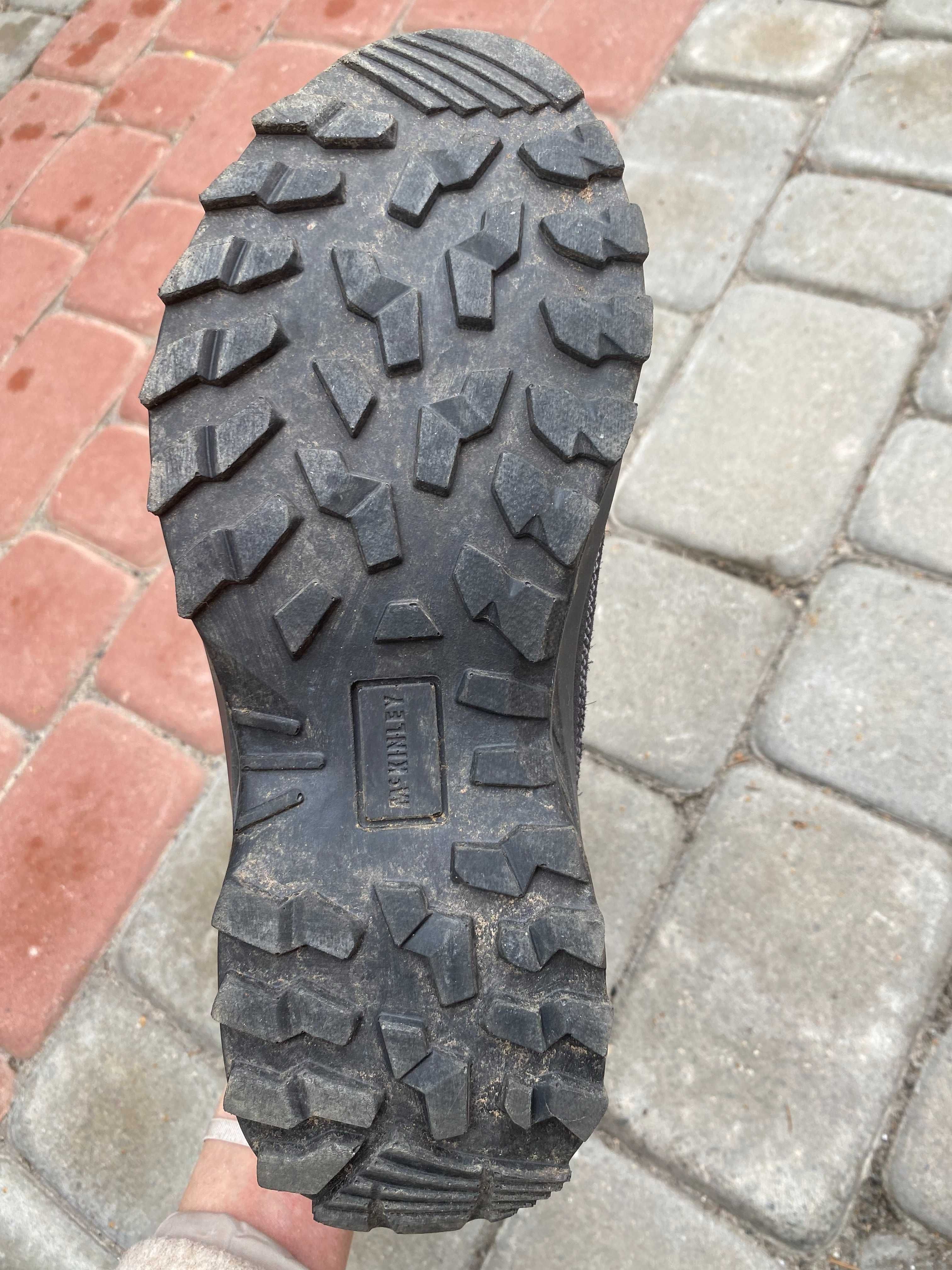 Prawie nowe buty trekkingowe damskie marki McKinley