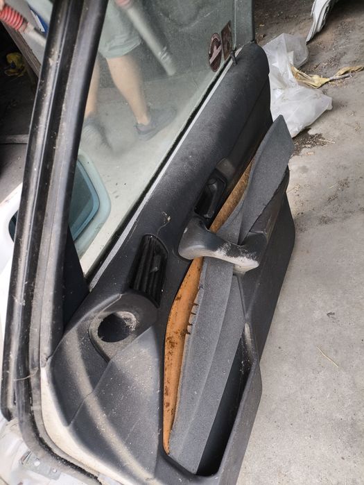 Portas BMW e34 sedan