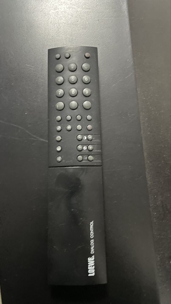 Televisão antiga Loewe Art Plus 84-100 SAT