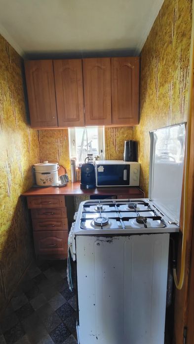 Продаж будинку в ближньому пригороді. Торг.