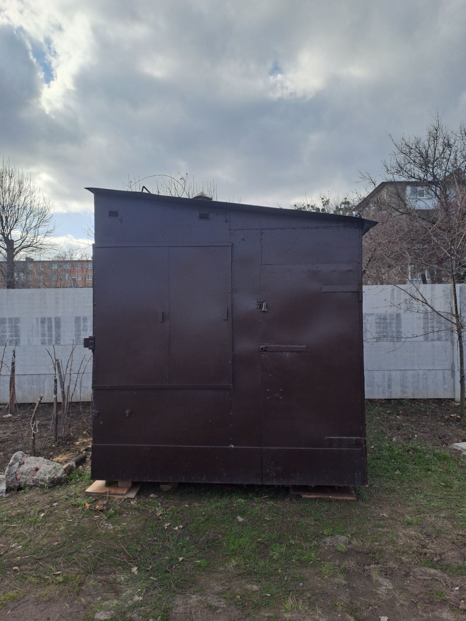 Продам металевий кіоск, ларек,гараж. Також  можливій обмін.