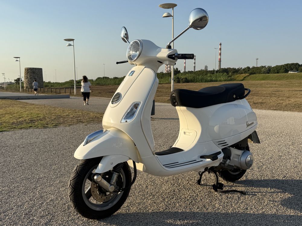 Vespa LX 125ie PARA VENDA – PRONTA A ROLAR!