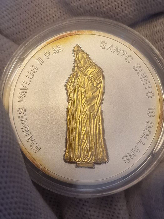 Moneta Jan Paweł II- figurka platerowana złotem