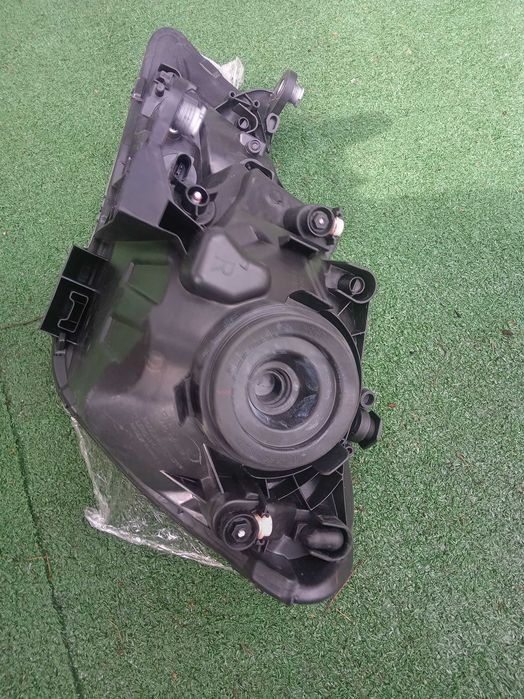 Lampa prawa przednia seat M II nowa 11-19