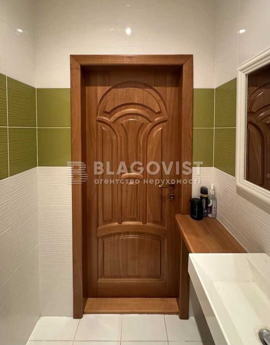 Продаж 2пов. будинку 220м2 , Хотів