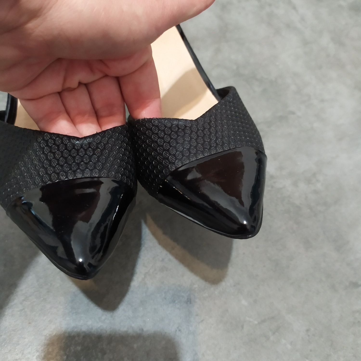 Nowe czarne buty na obcasie Wallis r. 37