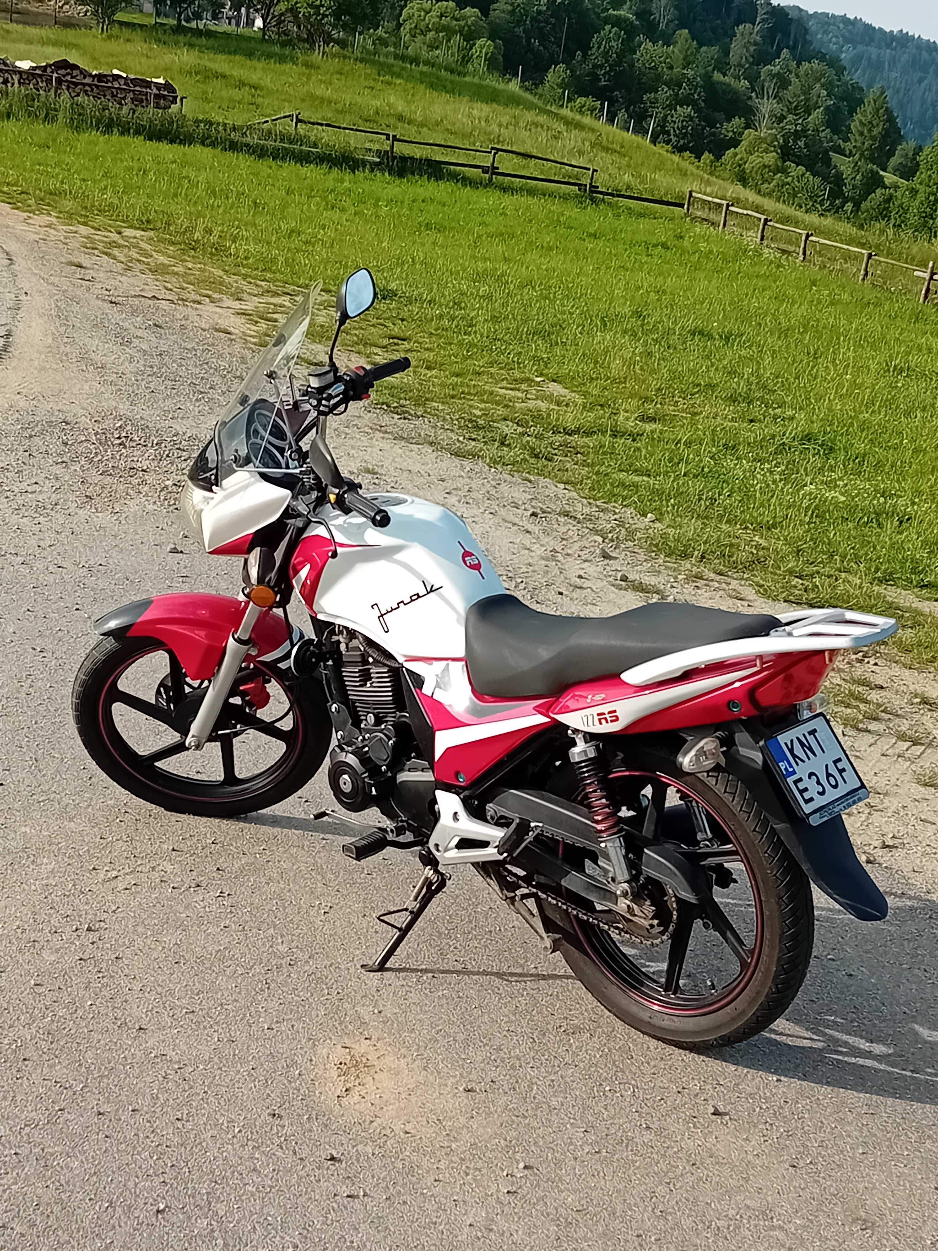 Junak 122 RS szosowo-turystyczny