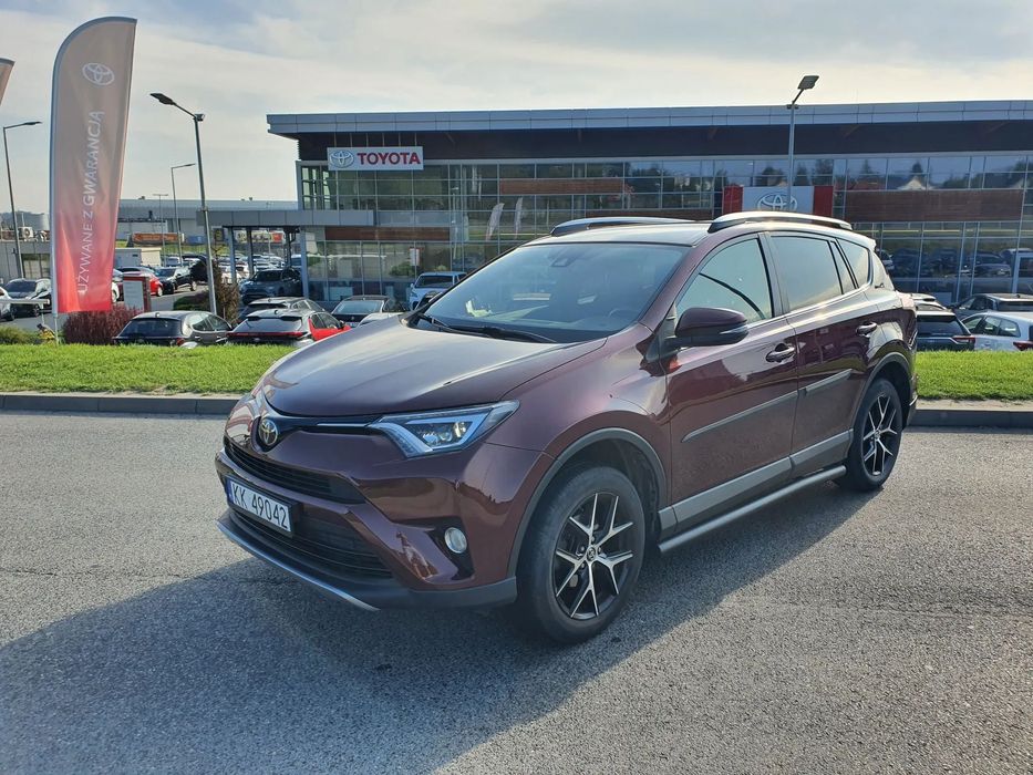 Toyota RAV4 NISKI PRZEBIEG, 4 x 4, Polski salon, nawigacja, klimatyzacja.