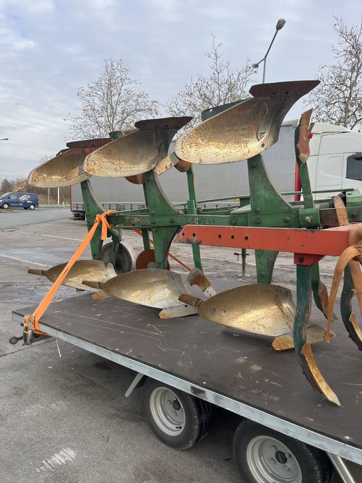 Pług 3 skibowy obrotowy firmy Gassner oraz rabewerk