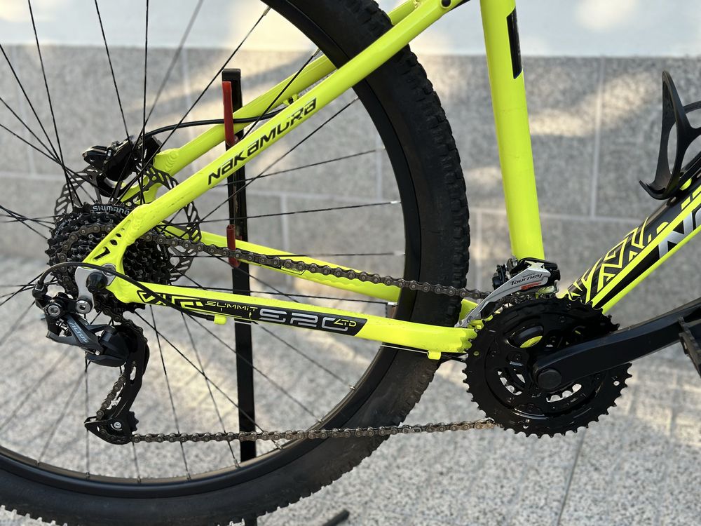 Bicicleta 29 com rockshox