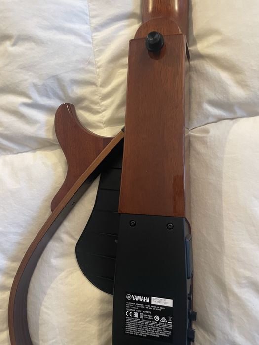 Guitarra electrica Yamaha Silent