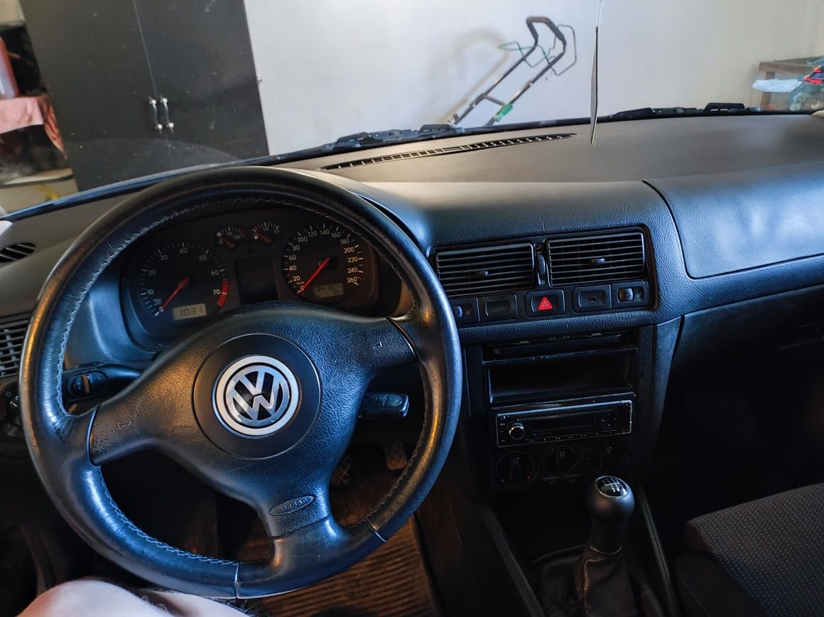 VW golf 4 , gaz, 1999 r