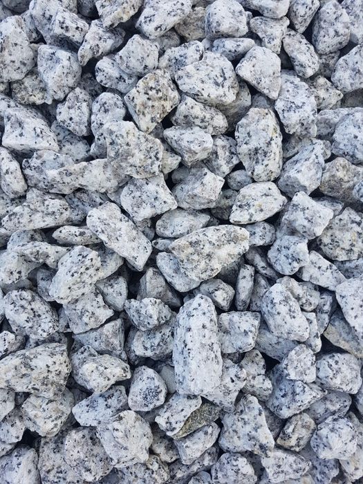 Grys granitowy kamień ozdobny kamień ogrodowy kamień dalmatyńczyk gres