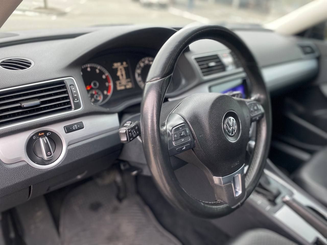 Продам Volkswagen Passat B7 SE максимальная 2,5 АКПП состояние отлично