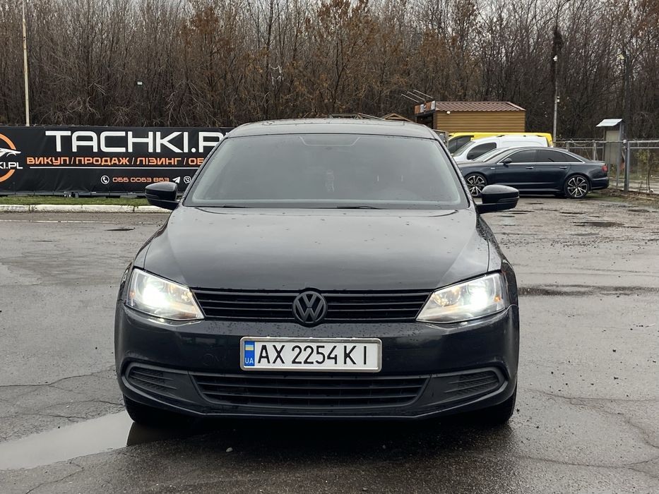 Volkswagen Jetta SE 2013 рік 1.8 Бензин Автомат