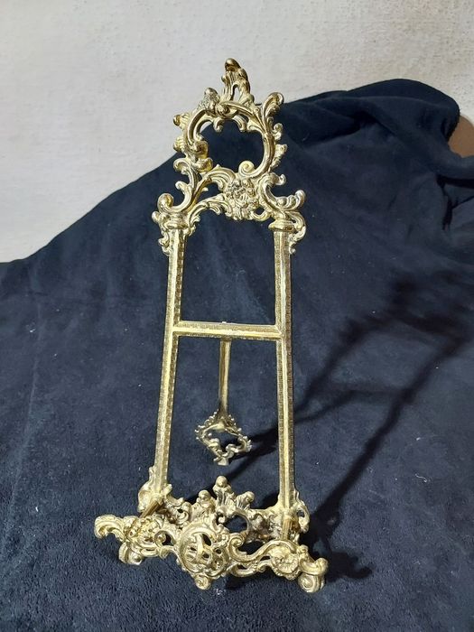 Suporte para livros, pratos, quadros