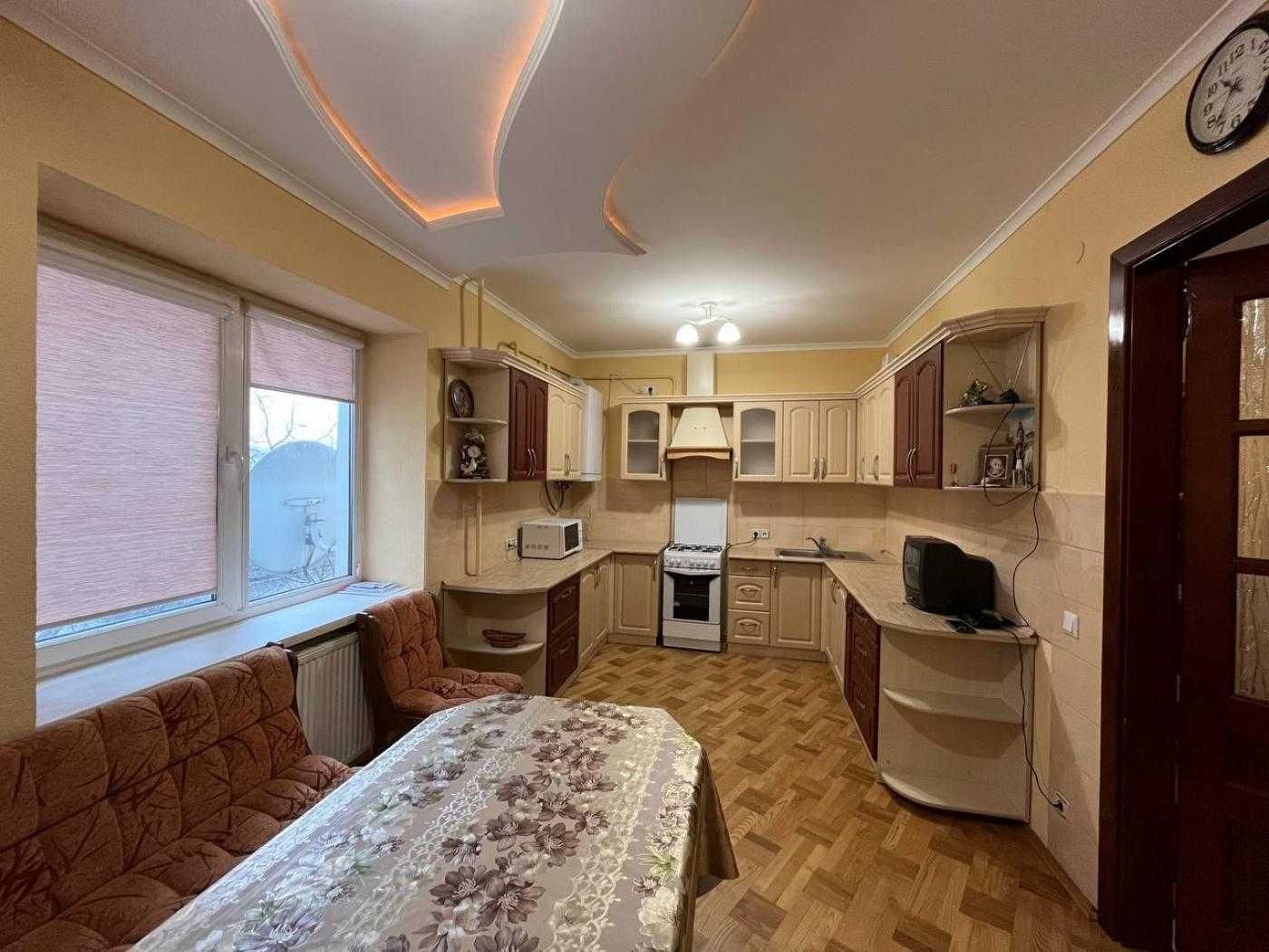 Продаж 3 кім квартири в центральній частині міста/Постанова