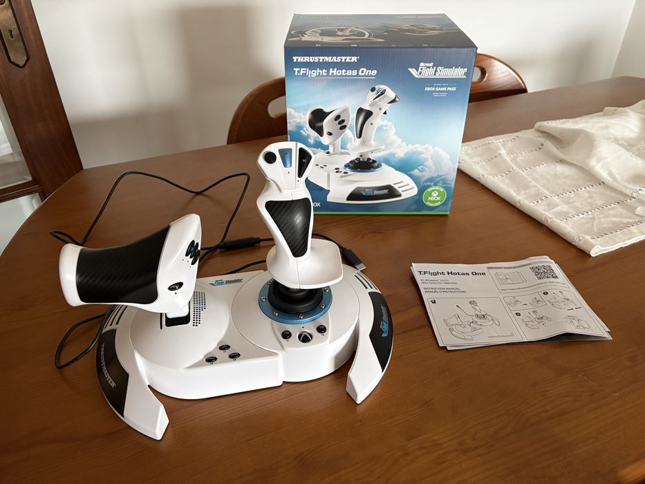 Joystick Thrustmaster T-Flight Hotas One