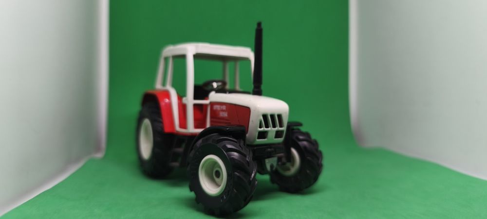 Siku traktor Steyr 1 32