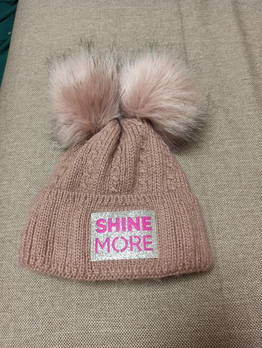 Шапка на дівчинку 5-6 р.зима,в'язка