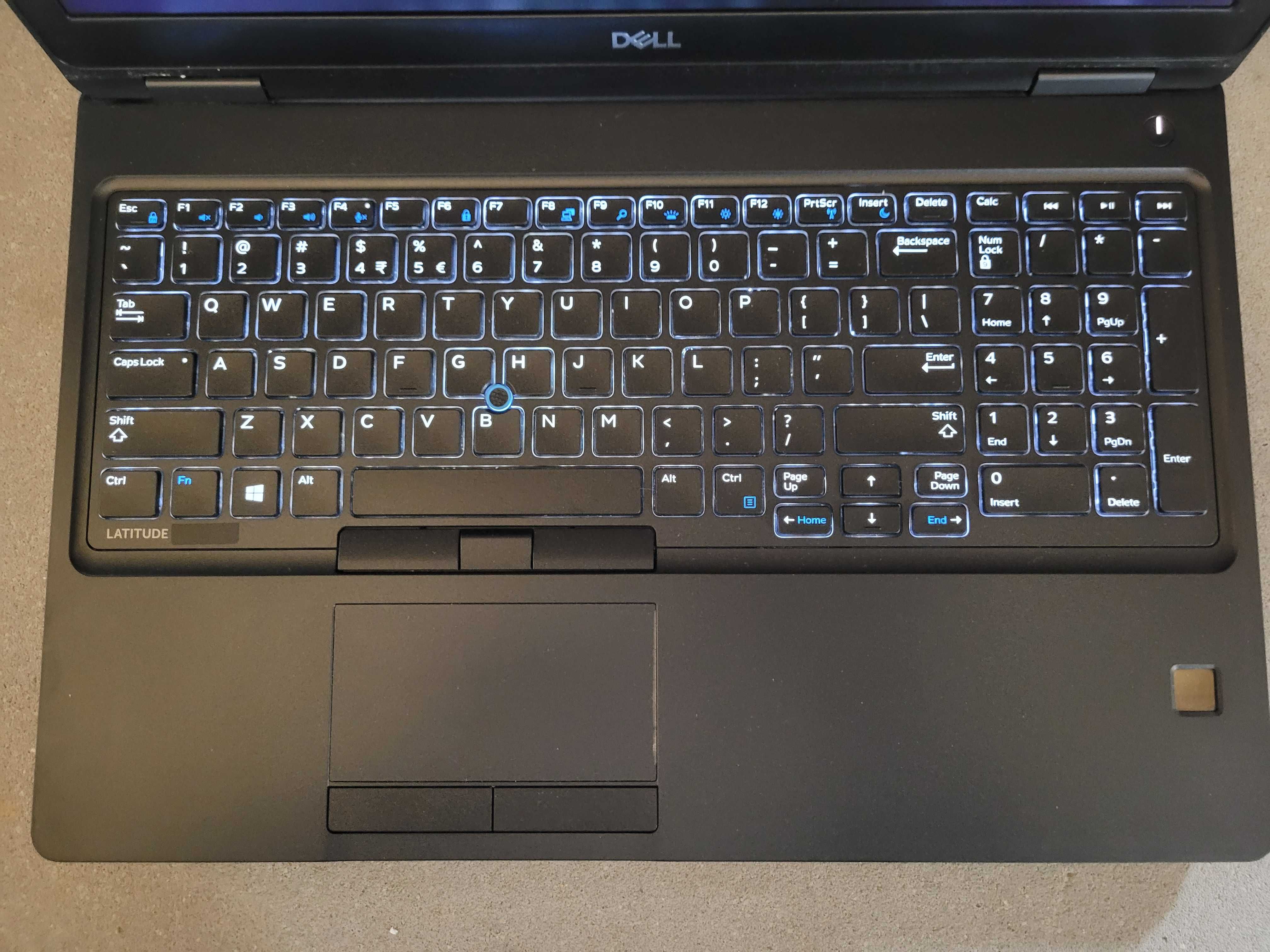 15.6" Laptop Dell Latitude 5580 i5-7300u/16GB/512GB+500GB _ZOBACZ stan