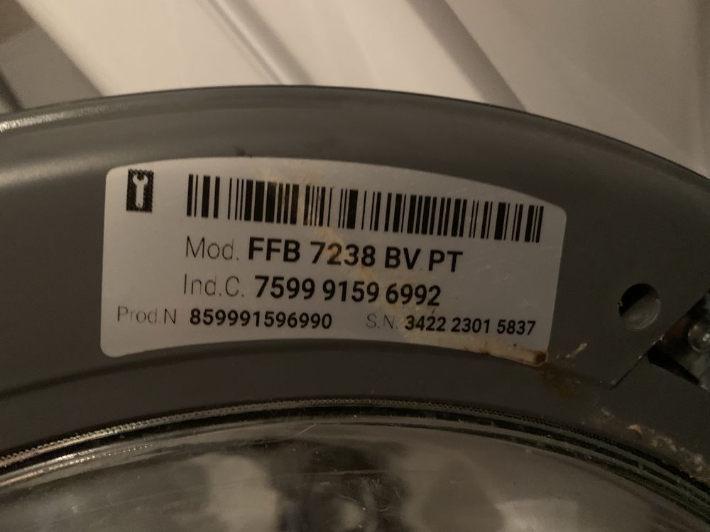 Máquina de Lavar Roupa WHIRLPOOL FFB 7469 BV PT 7 kg - 1400 rpm