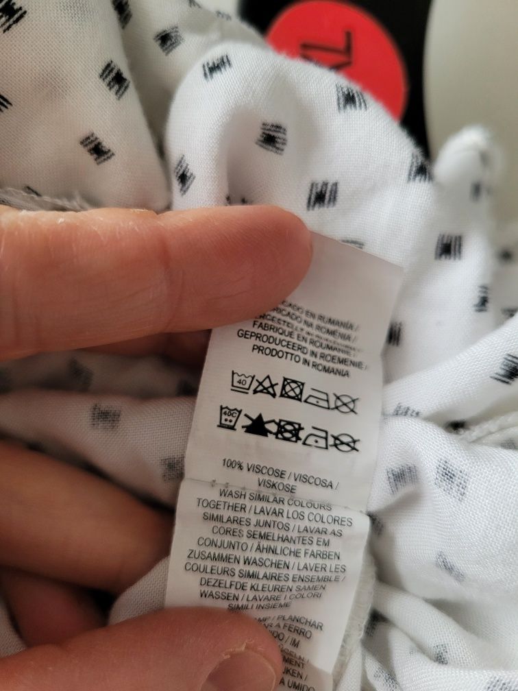 Biała damska koszula w kropki dekolt V Atmosphere L wiskoza